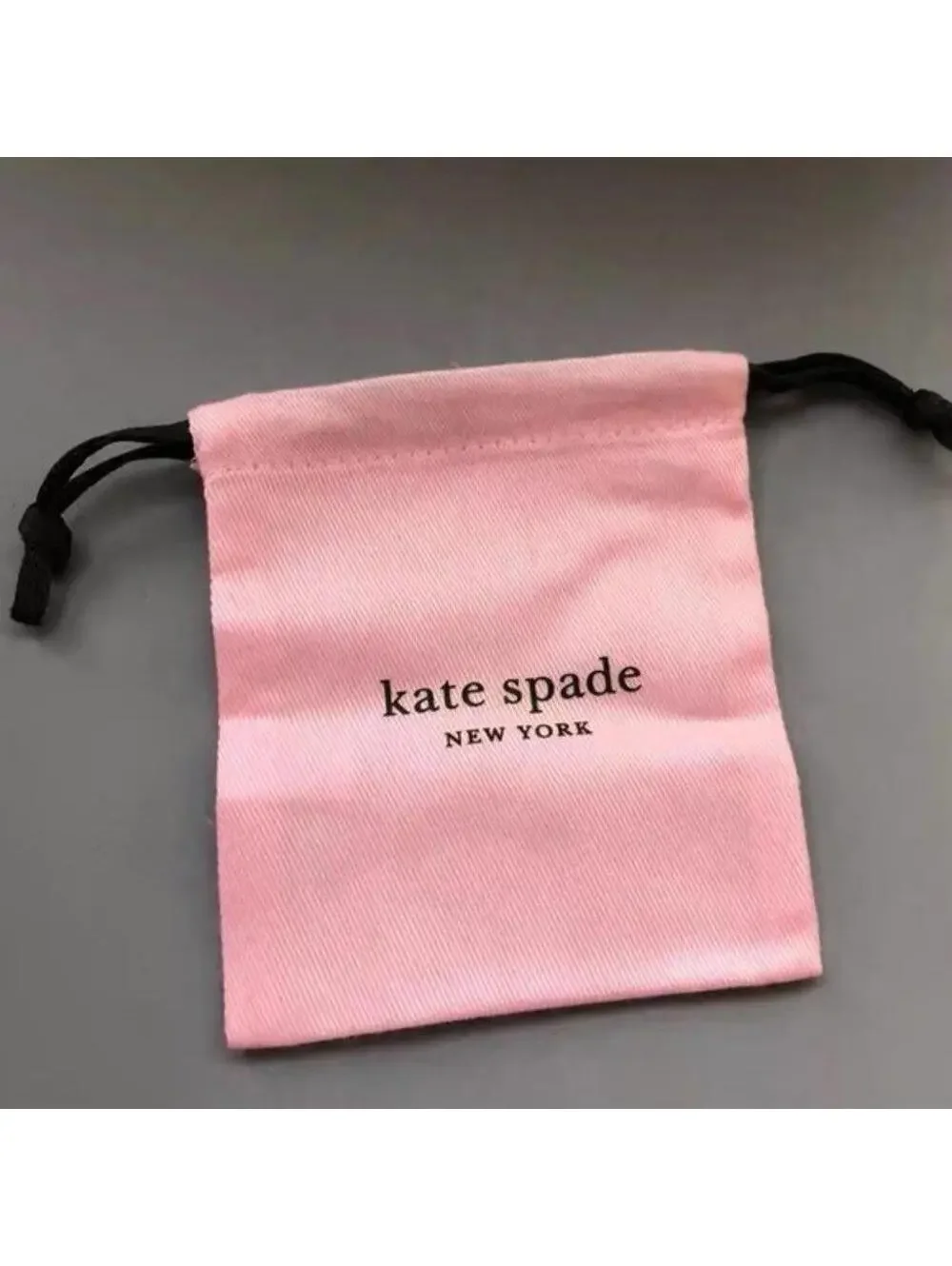 kate spade feature cubic